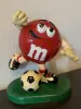 Винтажная игрушка - диспенсер для конфет M&M's с футбольным мячом