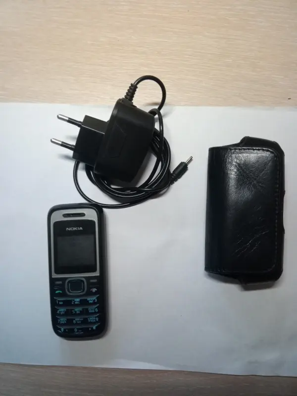 Телефон Nokia 1209