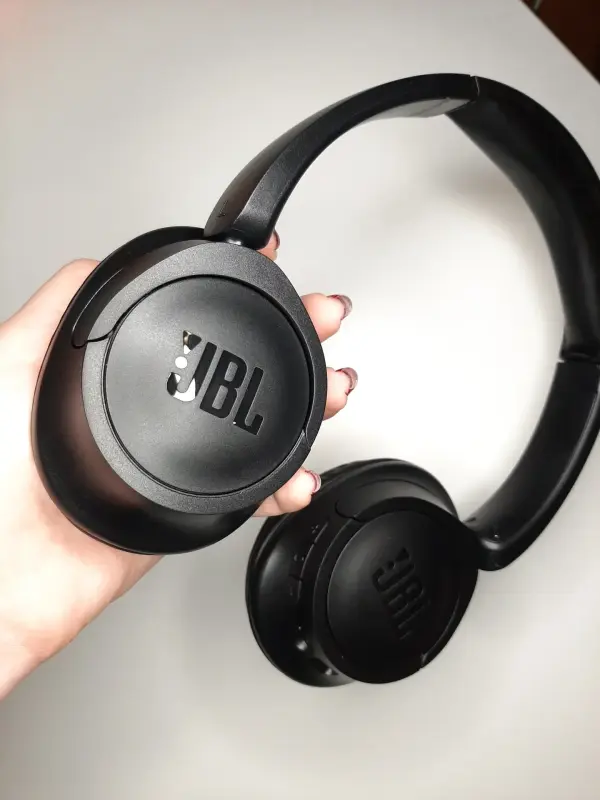 Беспроводные наушники JBL TUNE 1100