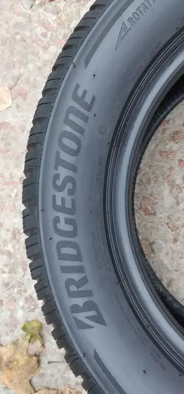 Зимняя резина BRIDGESTONE 215/60 R16 (2 шт.)