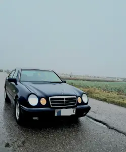 Мерседес w210