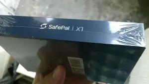 Криптокошелек Аппаратный SafePal X1