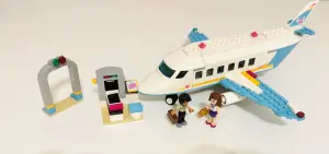 Конструктор LEGO Friends 41100: Частный самолет