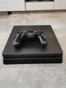 Приставка Playstation 4 Slim +7 игр