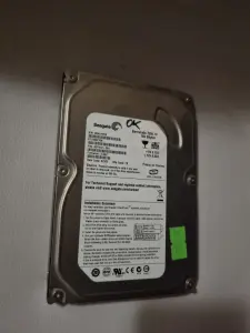 HDD IDE Жесткий диск Maxtor 160 Гб Barracuda 7200.10 ST3160215A