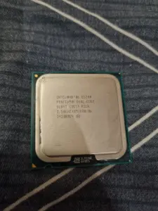 Процессор Intel Pentium E5200 socket 775