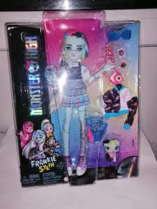 Кукла монстр хай monster high