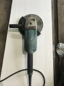 Двуручная углошлифмашина MAKITA GA 9020