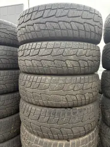 Комплект зимних шин 225/65/16с Hankook (7 мм остаток)