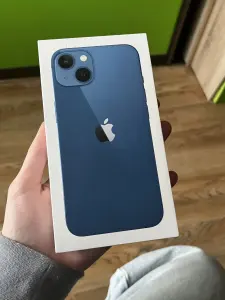 Продам iPhone 13