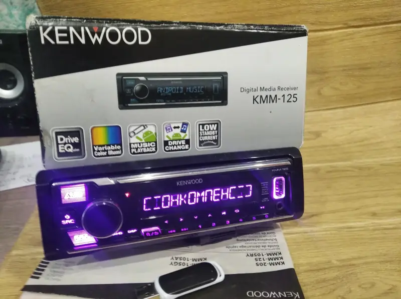 Автомагнитола Kenwood KMM-125