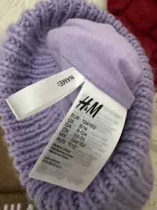 Теплые шапки H&M и др.