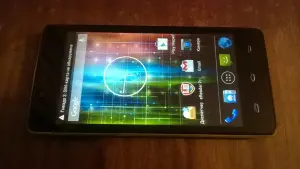 Смартфон Prestigio MultiPhone 5450 DUO