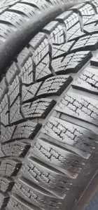 Шины зимние DUNLOP 215/60 R16 (2 шт.)