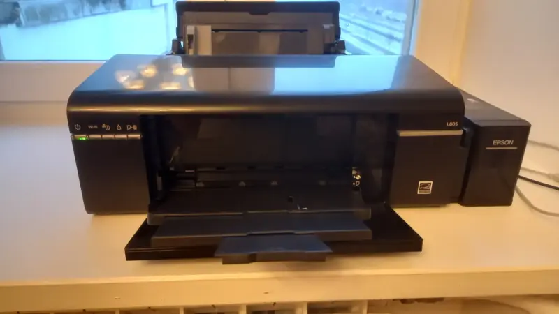 Принтер Epson L805 (нужен ремонт).