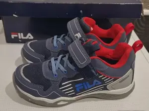 Кроссовки FILA 35 разм.