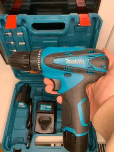 Шуруповерт, дрель MAKITA / 12V Новый