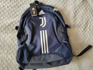 Новый оригинальный рюкзак Adidas Juventus.