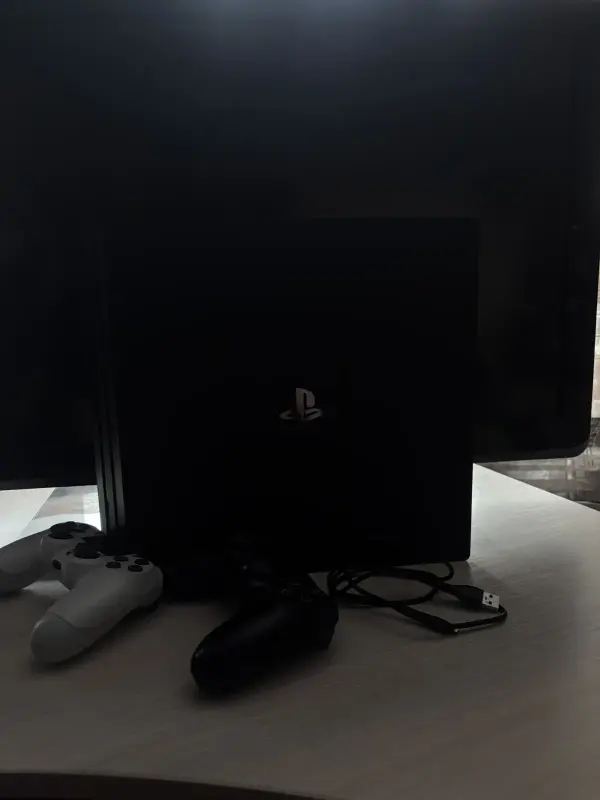 Приставка PlayStation 4pro