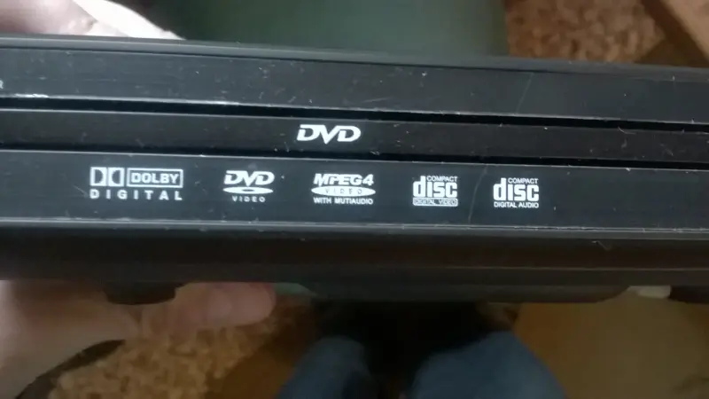 DVD-плеер Xoro HSD 2030 с пультом