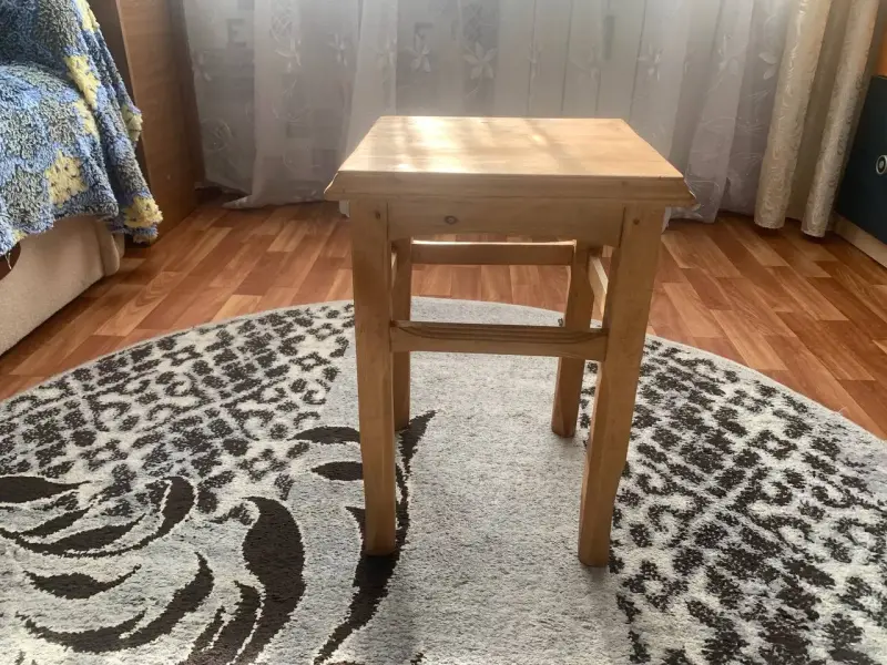 Табурет кухонный, устойчивый, 1 шт.