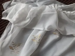 Гардины 2 штуки бу.