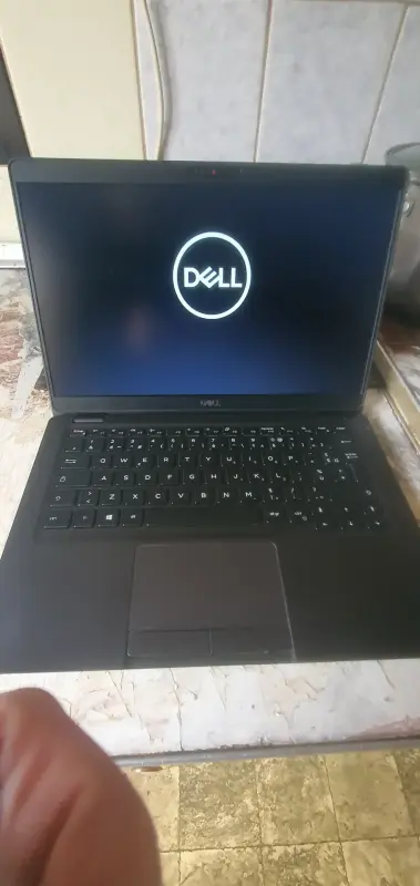 Dell 5300 13.3,i5-8365u(8 лог яд-1.6-4.1gGz-6m L-3 ноутбук