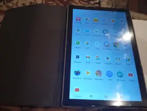 Планшет 10" 4/64гб