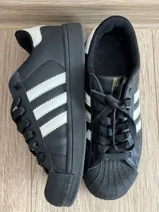 Кроссовки adidas superstar