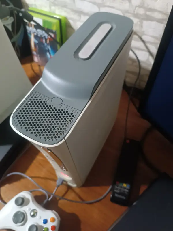 Приставка Xbox 360 на разбор читайте внимательно