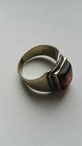 Женское кольцо с янтарем.