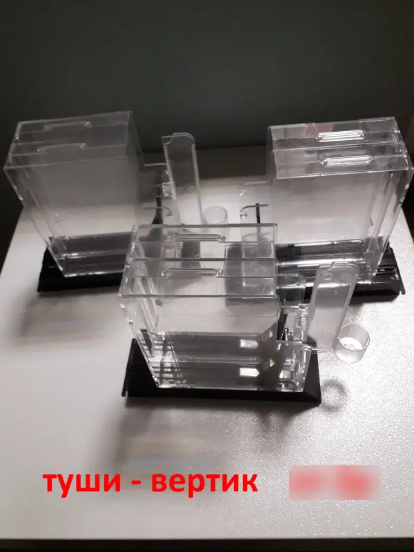 Торговые подставки / полочки из оргстекла