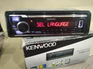 Автомагнитола Kenwood KMM-125