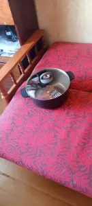 Кастрюля новая с антипригаром и крышкой, 5л