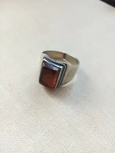 Женское кольцо с янтарем.
