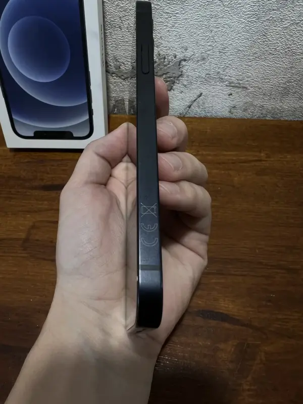 iPhone 12