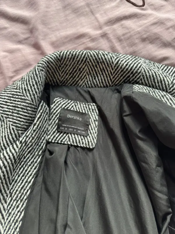 Пальто Bershka