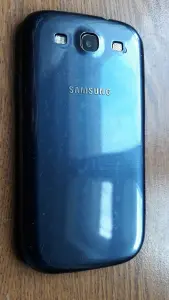 Смартфон Samsung: модель GT-I9301I, без АКБ, неисправен