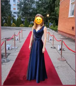 Платье вечернее