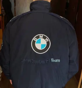 Бомбер BMW