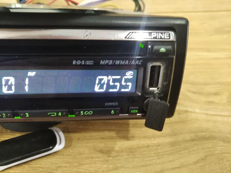 CD-R. CD-RW. USB.Автомагнитола Alpine CDE-113BT Bluetooth