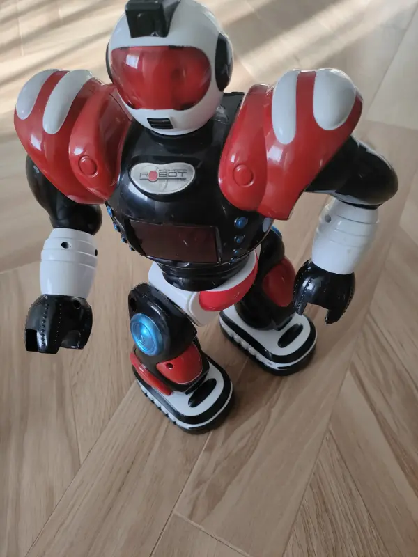 Игрушки