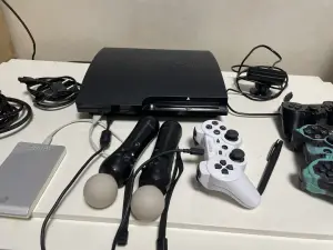 Sony PS3 прошита, 150 ГБ+4 джойстика+2 Move +камера+HDMI+29 бесплатных игр