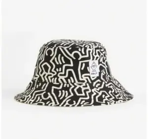 Панама H&M колаборация с Keith Haring