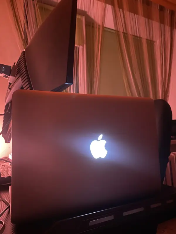 Ноутбук MacBook Pro 13 2011