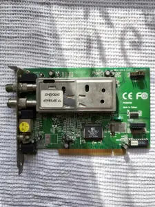 TV-тюнер Acorp с FM-модулем Y878F