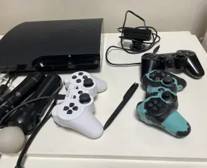 Sony PS3 прошита, 150 ГБ+4 джойстика+2 Move +камера+HDMI+29 бесплатных игр