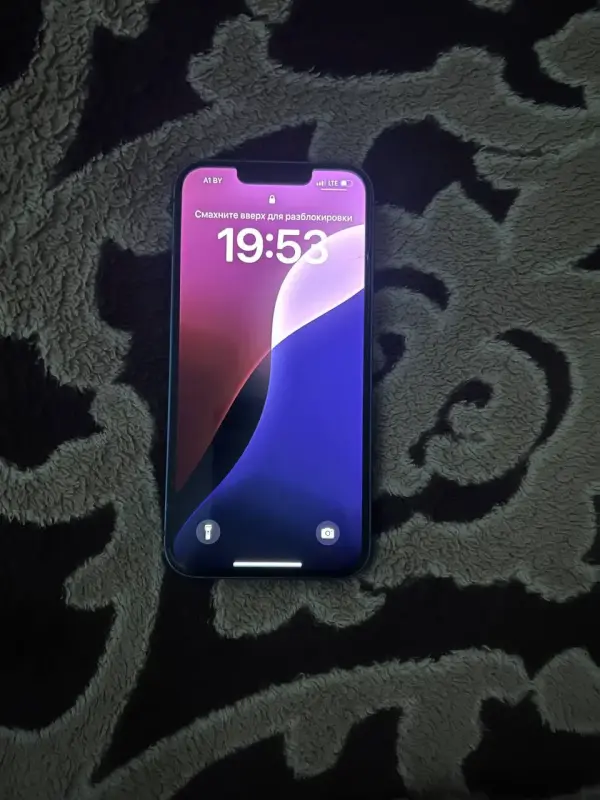 Продаётся Apple 🍏 13 синий