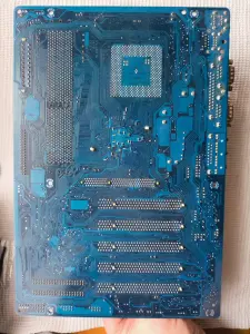 Мат.плата Gigabyte GA-7VA ver2.0 с проц.Athlon?