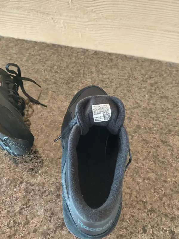 Кроссовки оригинал Reebok р41